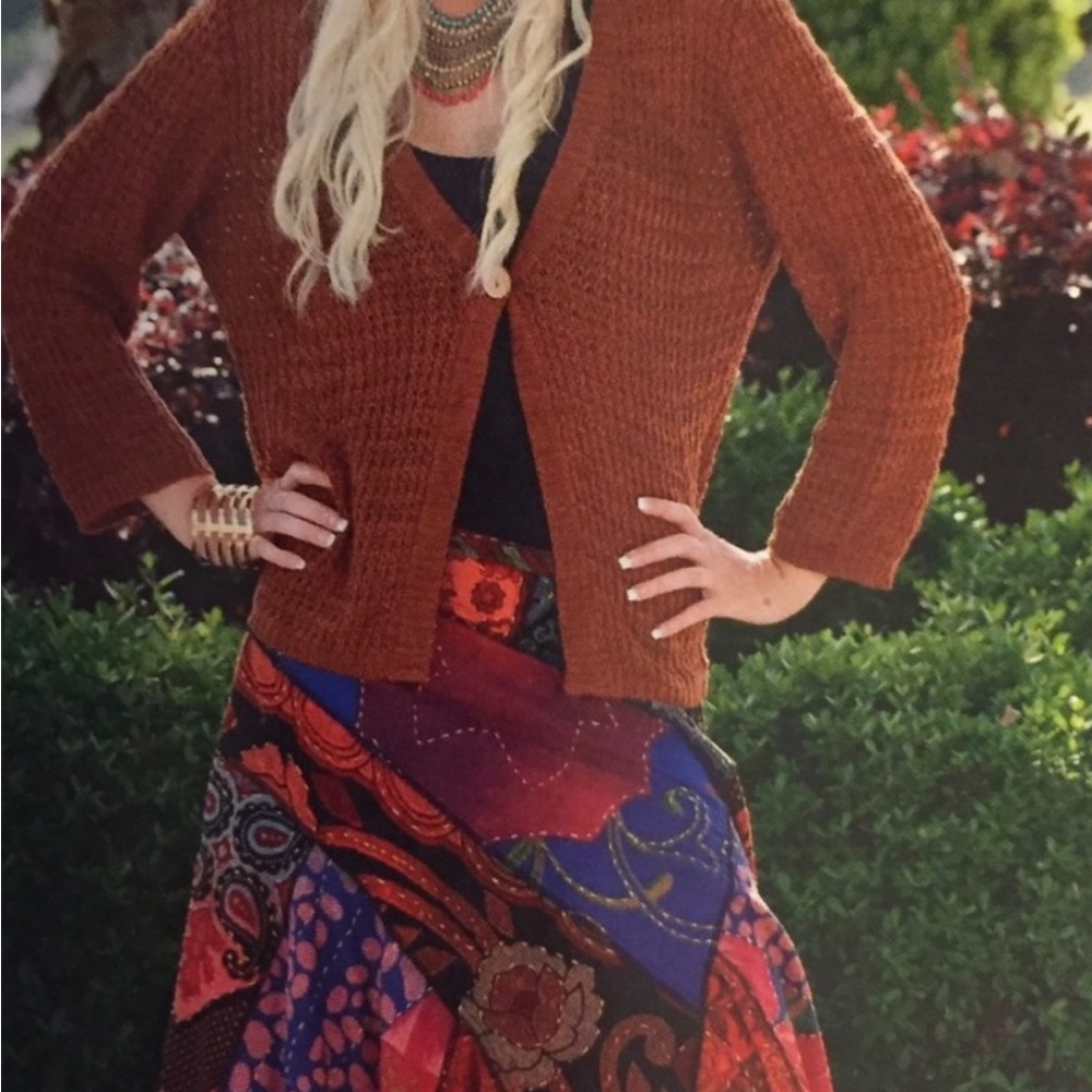 L/XL.    NWT.   Sacred Threads Terracotta Cardigan.  BLGR